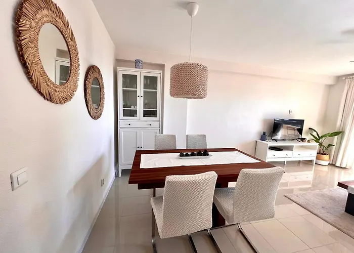 Sea And Views Close To Marbella